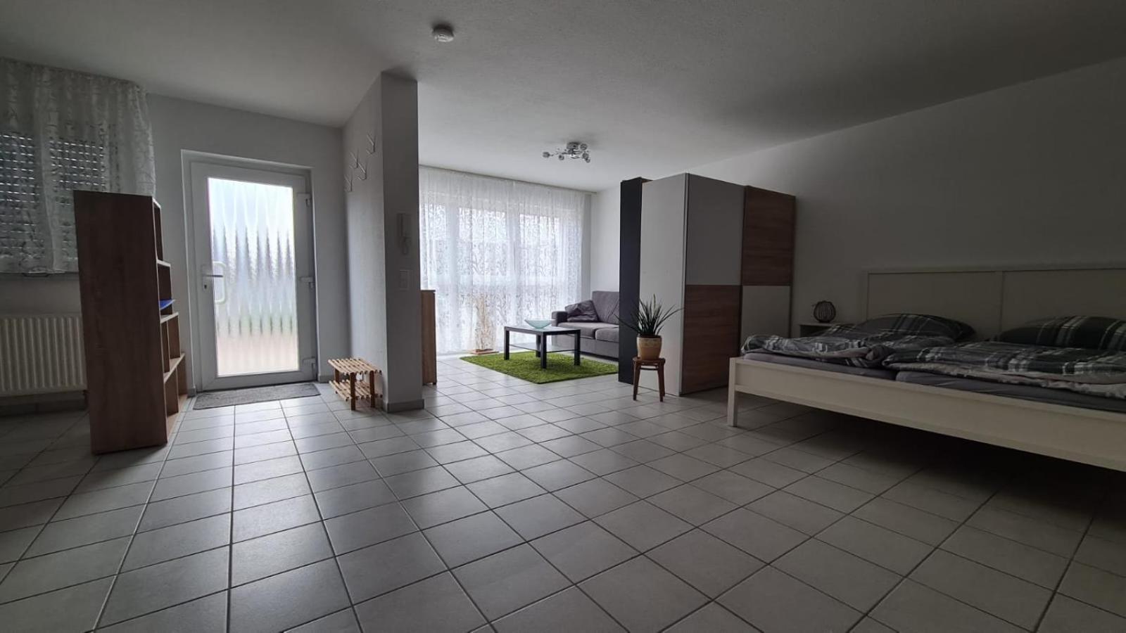 Ruhige Ferienwohnung Am Rande Des Nordschwarzwalds Straubenhardt ภายนอก รูปภาพ